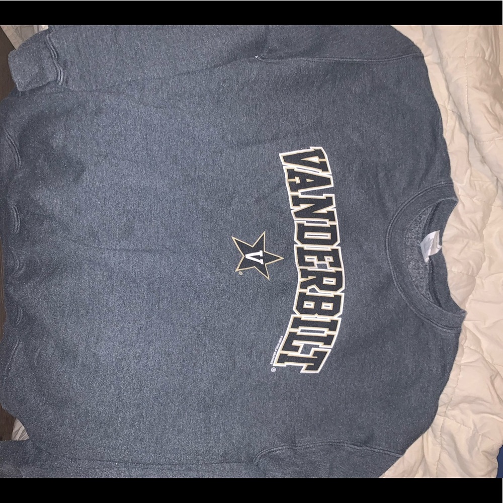 Vanderbilt Crew Neck sweatshirt!